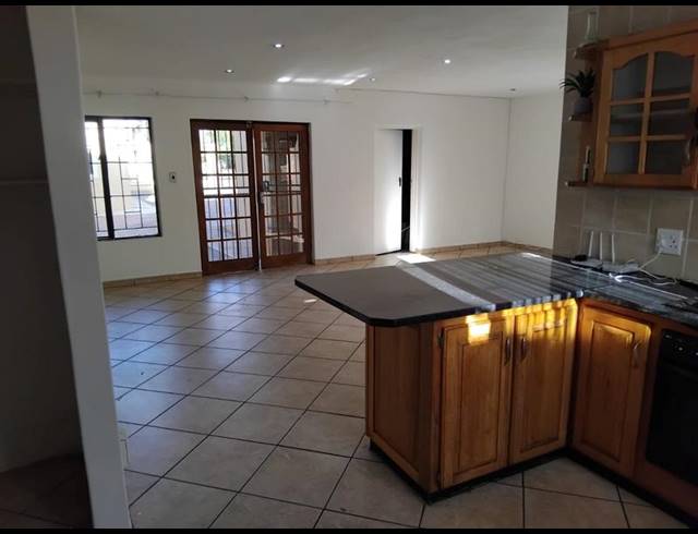 3 BEDROOM PROPERTY TO RENT IN ALOE RIDGE